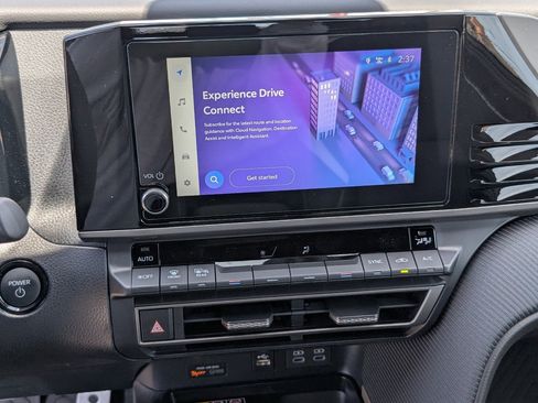 Used 2026 Toyota Camry SE image 17