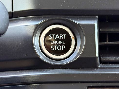 Used 2023 Nissan Pathfinder S AWD/4WD image 26