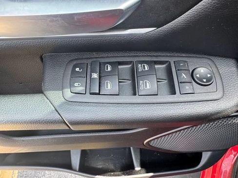 Used 2022 RAM 1500 Big Horn AWD/4WD image 12