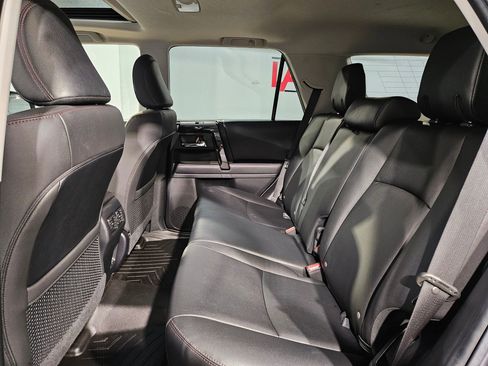 Used 2022 Toyota 4Runner TRD Off-Road Premium w/ Moonroof Package image 37