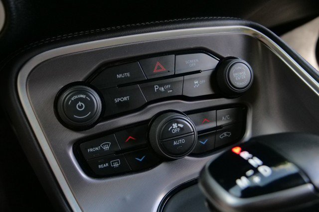 Used 2019 Dodge Challenger SXT w/ Driver Convenience Group AWD/4WD image 18