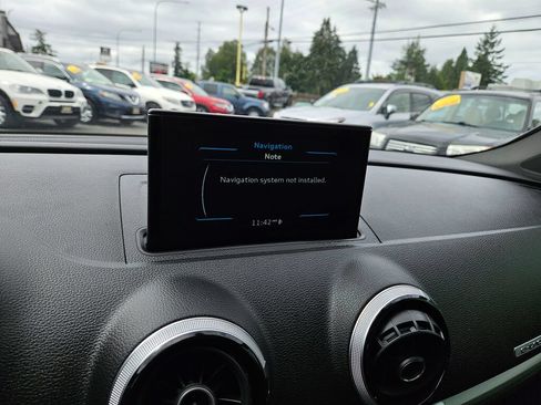 Used 2016 Audi A3 e-tron Premium FWD image 23