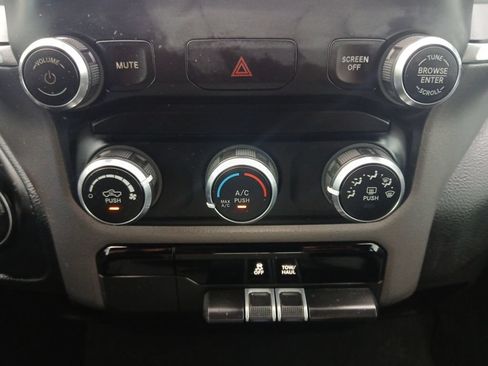 Used 2022 RAM 1500 Lone Star RWD image 4
