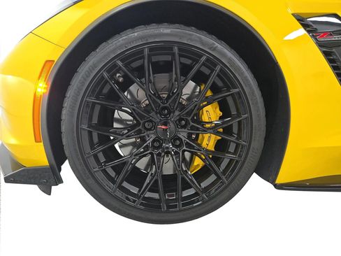 Used 2019 Chevrolet Corvette Z06 image 28
