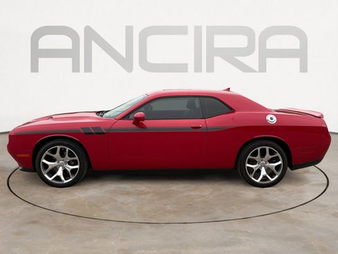 Used 2015 Dodge Challenger SXT Plus RWD image 8
