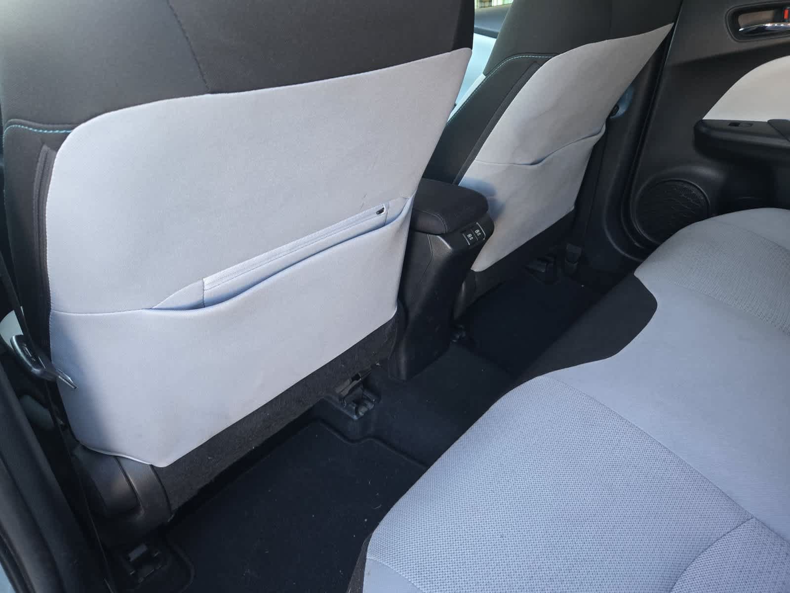Used 2019 Toyota Prius LE FWD image 18