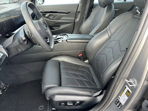 Used 2024 BMW 530i xDrive image 18