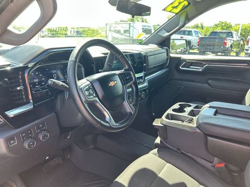 Used 2023 Chevrolet Silverado 1500 LT w/ Z71 Off-Road Package AWD/4WD image 25