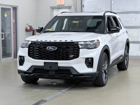 Used 2025 Ford Explorer ST w/ Sun And Sound Package AWD/4WD image 3