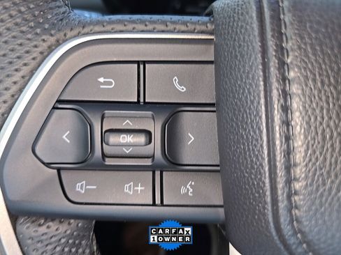 Used 2025 Toyota Tacoma TRD Sport image 31