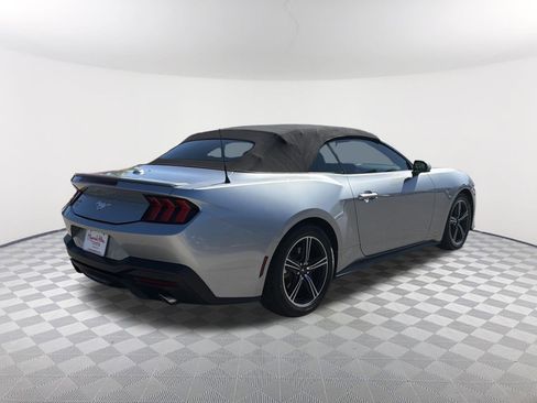 Used 2025 Ford Mustang Premium RWD image 16
