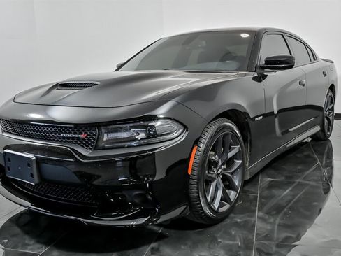 Used 2019 Dodge Charger R/T w/ Driver Confidence Group RWD image 5