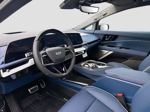New 2026 Cadillac Optiq Sport 2 RWD image 9