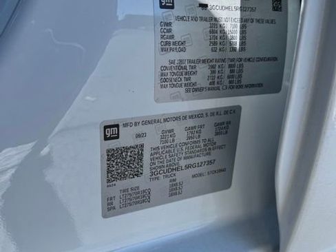 Used 2024 Chevrolet Silverado 1500 ZR2 w/ Technology Package image 13