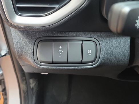 New 2026 Hyundai Venue SEL FWD image 23