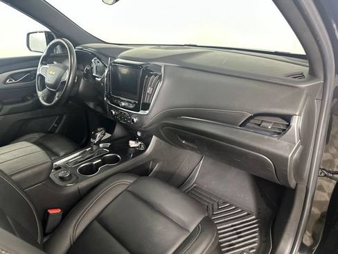 Used 2022 Chevrolet Traverse LT AWD/4WD image 27