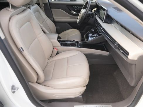 Used 2021 Lincoln Corsair FWD w/ Equipment Group 101A image 18