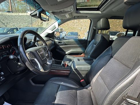 Used 2020 GMC Yukon SLT w/ Open Road Package AWD/4WD image 14
