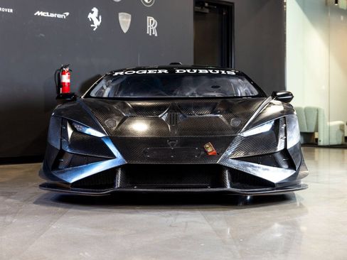Used 2022 Lamborghini Huracan EVO RWD image 3