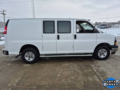 Used 2024 GMC Savana 2500 Work Van w/ Driver Convenience Package image 8