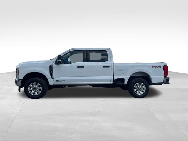 Used 2024 Ford F250 XLT w/ FX4 Off-Road Package AWD/4WD image 9
