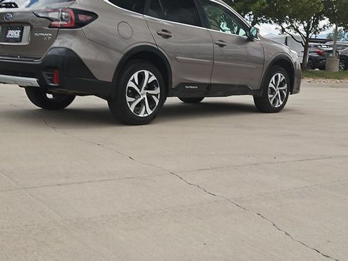 Used 2021 Subaru Outback Limited XT w/ Popular Package #2 AWD/4WD image 5
