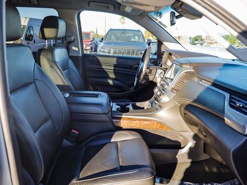 Used 2018 Chevrolet Tahoe LT image 18