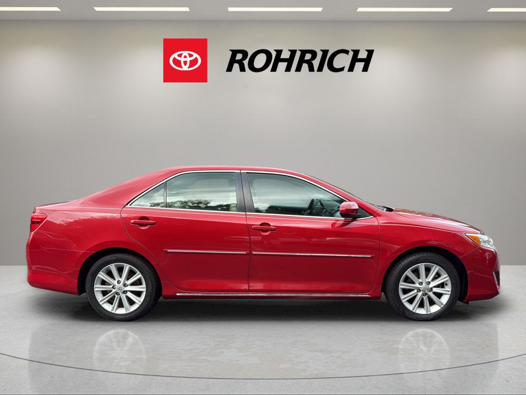 Used 2012 Toyota Camry XLE FWD image 5