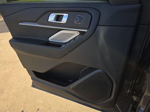 New 2026 Ford Explorer Tremor w/ Tremor Ultimate Package image 27