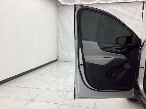 Used 2019 Chevrolet Equinox LS image 20