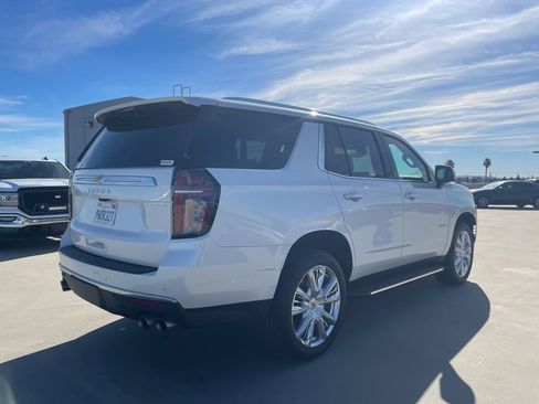 Used 2022 Chevrolet Tahoe High Country image 2