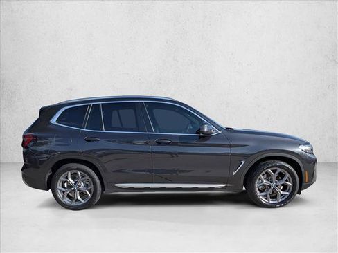 Used 2024 BMW X3 xDrive30i w/ Convenience Package AWD/4WD image 4