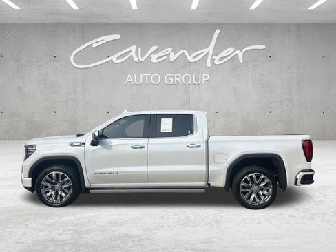 Used 2023 GMC Sierra 1500 Denali w/ Denali Reserve Package AWD/4WD image 16