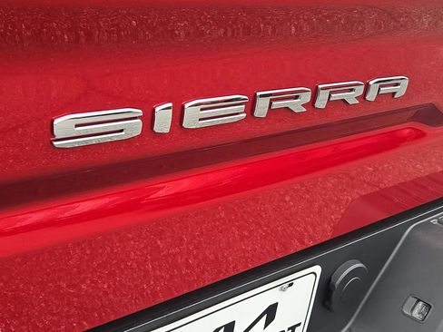 Used 2025 GMC Sierra 1500 AT4 w/ AT4 Premium Package image 29