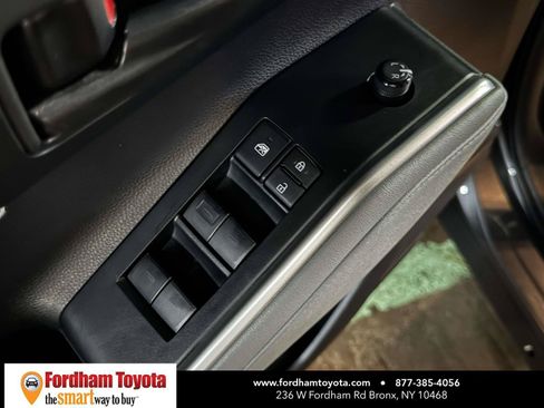 Certified 2024 Toyota Highlander LE AWD/4WD image 16