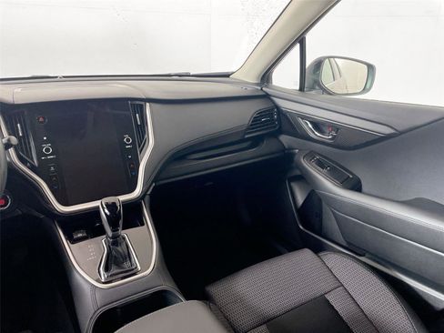 Used 2025 Subaru Outback Premium AWD/4WD image 23