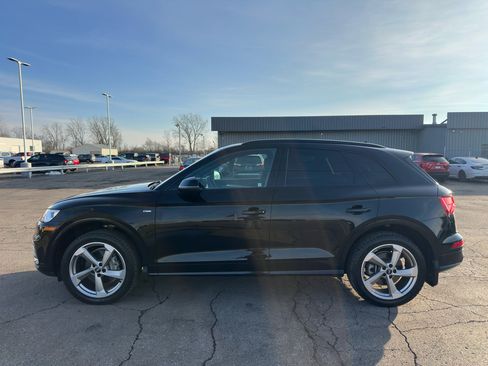 Used 2020 Audi Q5 2.0T Titanium Premium Plus w/ Premium Plus Package image 6