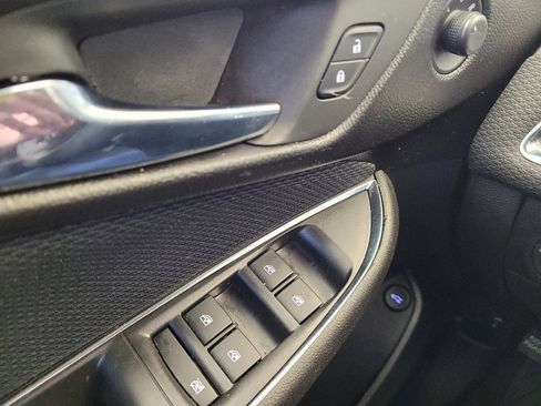 Used 2018 Chevrolet Cruze LS image 27