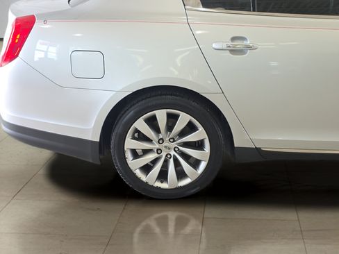 Used 2016 Lincoln MKS FWD image 30