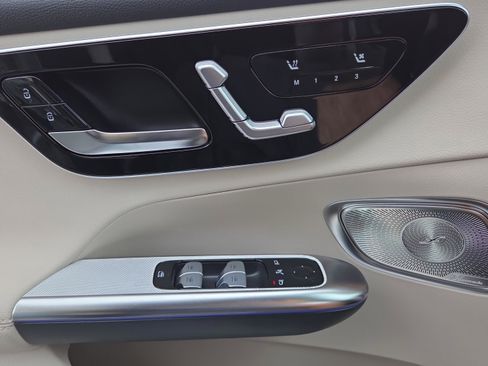 New 2026 Mercedes-Benz GLC 300 image 34
