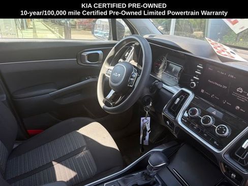 Used 2023 Kia Sorento LX FWD image 12