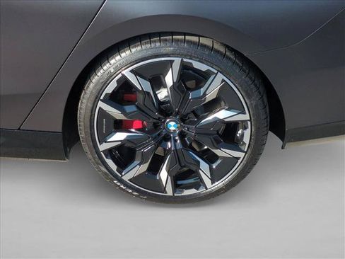 New 2026 BMW i5 M60 w/ Dynamic Handling Package AWD/4WD image 10