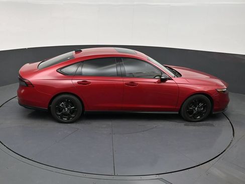 Used 2025 Honda Accord SE image 16
