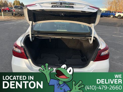 Used 2018 Nissan Altima 2.5 SR w/ SR Special Edition image 11