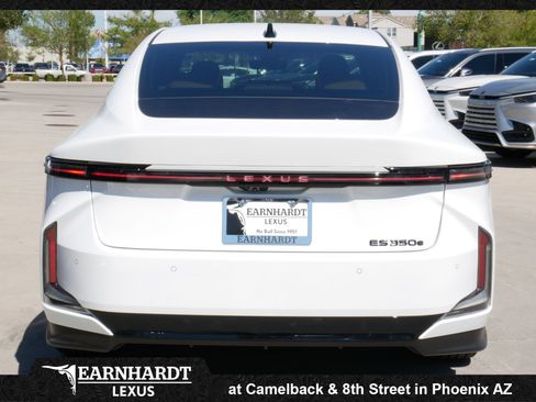 New 2026 Lexus ES 350e w/ Convenience Package FWD image 5