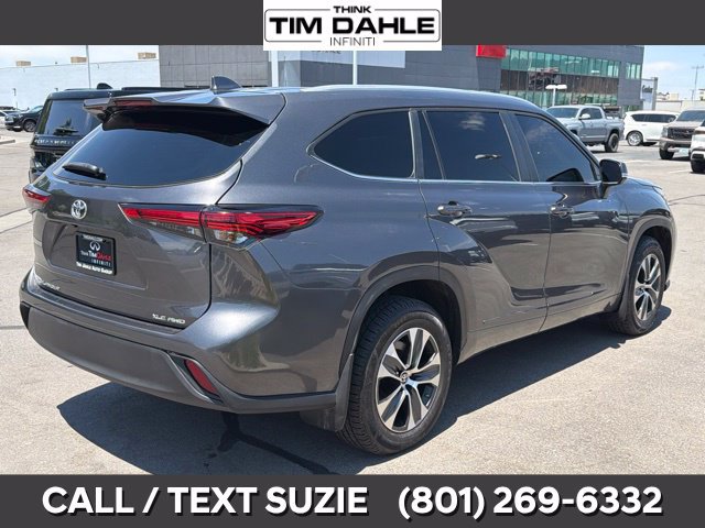 Used 2023 Toyota Highlander XLE AWD/4WD image 11