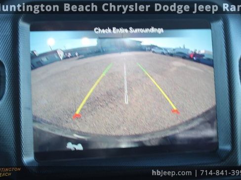 Used 2021 Jeep Wrangler Unlimited Sahara image 28