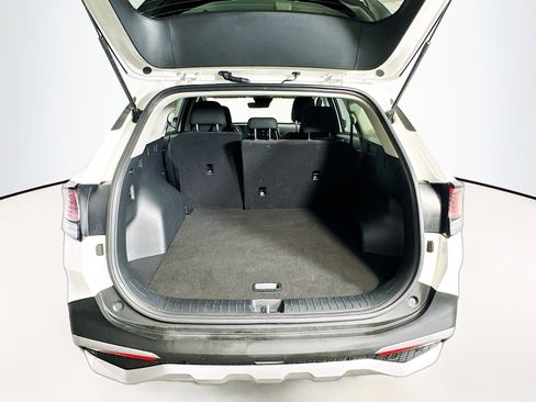 Used 2024 Kia Sportage LX image 28