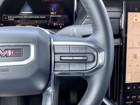 Used 2025 GMC Acadia Elevation FWD image 24