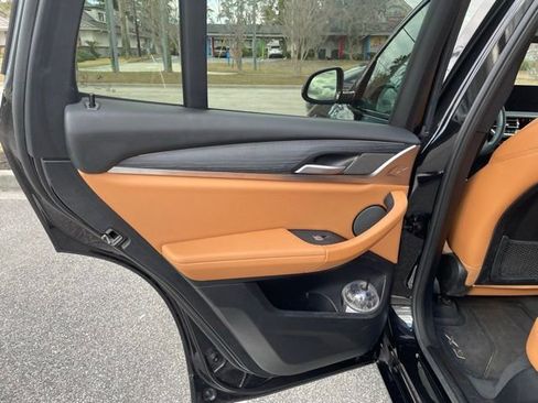 Used 2024 BMW X3 sDrive30i w/ Premium Package image 10